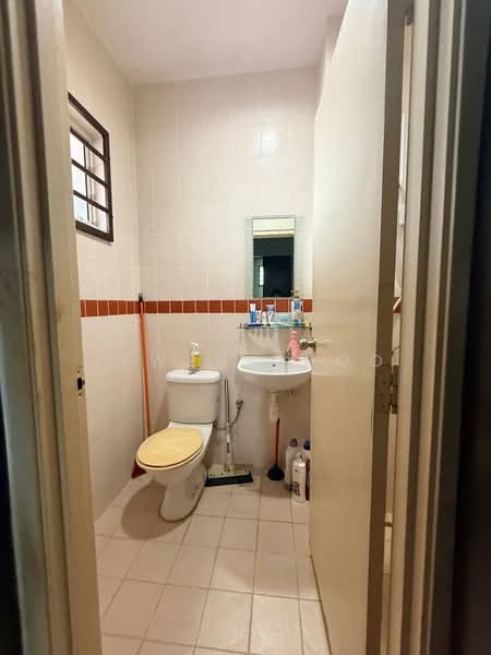 2-storey Terraced House for Rent in Bandar Putra Kulai (Kulai) - Ivwen Choo - Bathroom - PropertyGuru.com.my