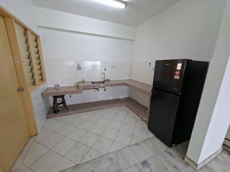 Apartment for Rent at Perdana Puri - Ken Lai - Kitchen - PropertyGuru.com.my