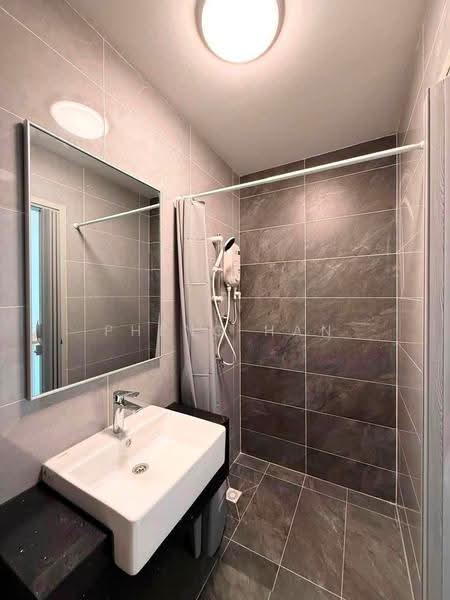 Kondominium untuk Disewa di Lucerne Residences - Pheng Han - Bathroom - PropertyGuru.com.my