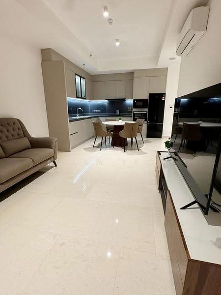 Kediaman Servis untuk Dijual di Marriott Residence @ Gurney - Allen Yeoh - Living Room - PropertyGuru.com.my