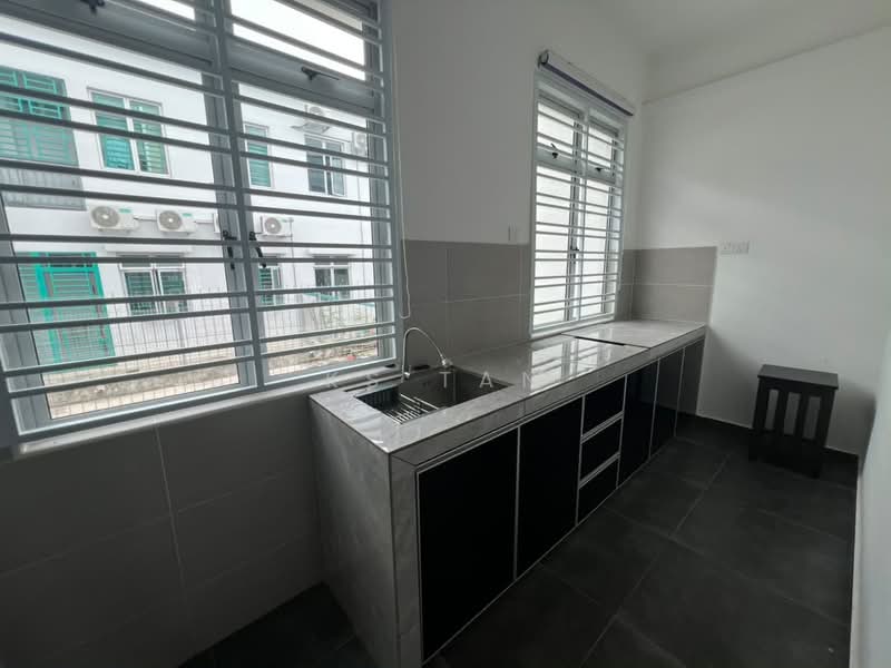 2-storey Terraced House for Sale in Bandar Dato Onn (Tebrau) - KS Tan - Kitchen - PropertyGuru.com.my