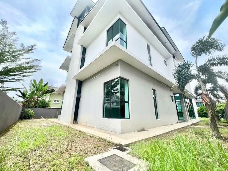Bungalow House untuk Dijual di Taman Universiti (Bangi) - Aimi Mahirah - PropertyGuru.com.my