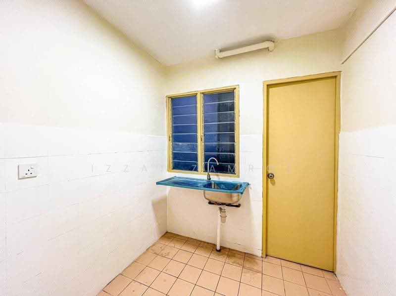 Pangsapuri untuk Dijual di Apartment Idaman - Izzat Zamros - Interior - PropertyGuru.com.my