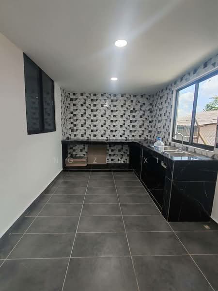 1-storey Terraced House for Sale in Taman Ungku Tun Aminah (Skudai) - NG ZEN XI - Kitchen - PropertyGuru.com.my
