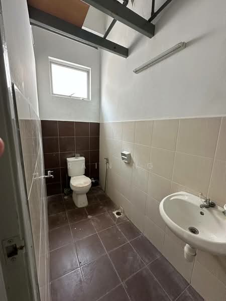 Shop for Sale in Iskandar Puteri (Nusajaya) (Johor) - Rain Ng - Bathroom - PropertyGuru.com.my