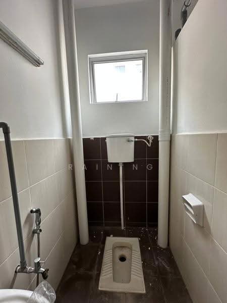 Shop for Sale in Iskandar Puteri (Nusajaya) (Johor) - Rain Ng - Bathroom - PropertyGuru.com.my