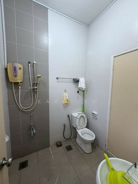 Rumah Teres 2-Tingkat untuk Dijual di Taman Seri Austin (Tebrau) - Karl Lim - Bathroom - PropertyGuru.com.my