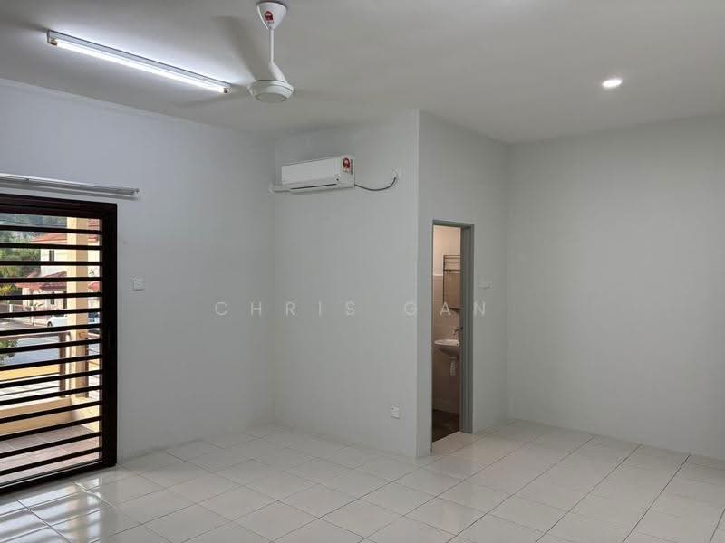 Rumah Teres 2-Tingkat untuk Disewa di Bukit Setongkol (Kuantan) - Chris Gan - Interior - PropertyGuru.com.my