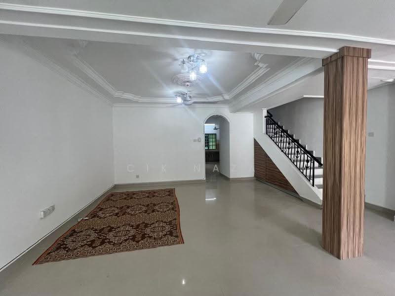 2-storey Terraced House for Sale in Ampang (Selangor) - Cik Naza - Living Room - PropertyGuru.com.my