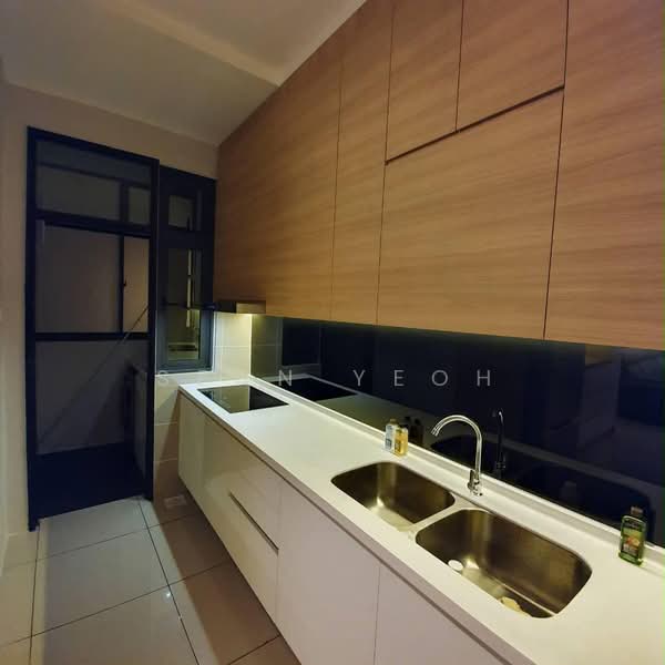 Service Residence for Sale at 8Scape Residence @ Sutera - Sean Yeoh - Kitchen - PropertyGuru.com.my