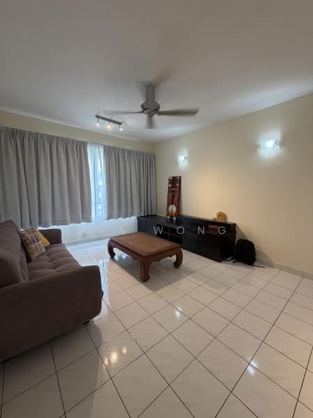 Kondominium untuk Dijual di Riana Green Condominium - Ava Wong - Living Room - PropertyGuru.com.my