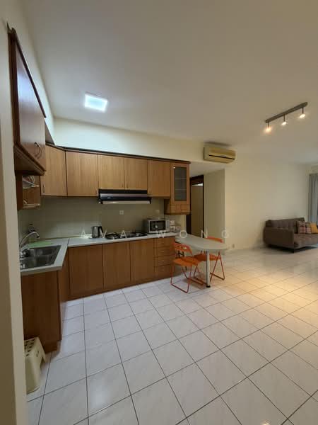 Kondominium untuk Dijual di Riana Green Condominium - Ava Wong - Kitchen - PropertyGuru.com.my