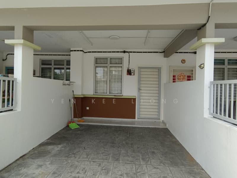 Rumah Bandar untuk Disewa di Taman Alam Putra (Seri Kembangan) - YEN KEE LIONG - Exterior - PropertyGuru.com.my