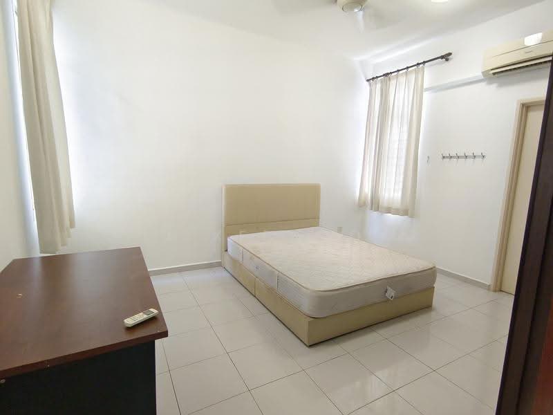Rumah Bandar untuk Disewa di Taman Alam Putra (Seri Kembangan) - YEN KEE LIONG - Bedroom - PropertyGuru.com.my