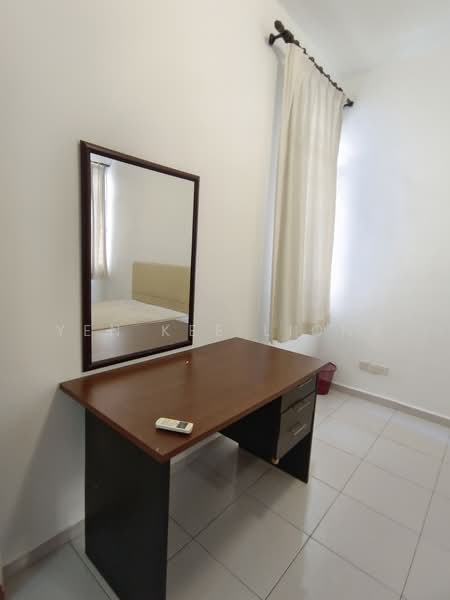 Rumah Bandar untuk Disewa di Taman Alam Putra (Seri Kembangan) - YEN KEE LIONG - Study - PropertyGuru.com.my