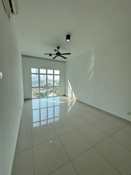 Kediaman Servis untuk Dijual di Skysuites @ Meldrum Hills - Zoey Lee - Interior - PropertyGuru.com.my