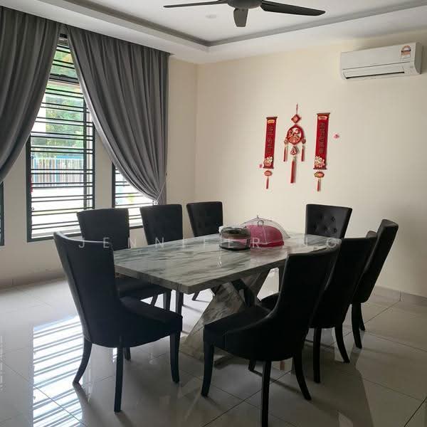Semi-Detached House for Sale in Taman Sutera Utama (Skudai) - Jennifer Ng - Dining Room - PropertyGuru.com.my