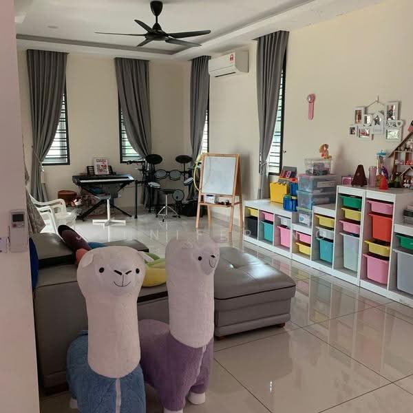 Semi-Detached House for Sale in Taman Sutera Utama (Skudai) - Jennifer Ng - Living Room - PropertyGuru.com.my