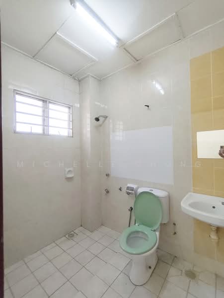 Rumah Teres 2-Tingkat untuk Dijual di Denai Alam (Shah Alam) - Michelle Chong - Bathroom - PropertyGuru.com.my