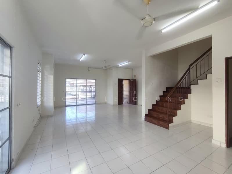 Rumah Teres 2-Tingkat untuk Dijual di Denai Alam (Shah Alam) - Michelle Chong - Living Room - PropertyGuru.com.my