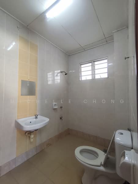 Rumah Teres 2-Tingkat untuk Dijual di Denai Alam (Shah Alam) - Michelle Chong - Bathroom - PropertyGuru.com.my