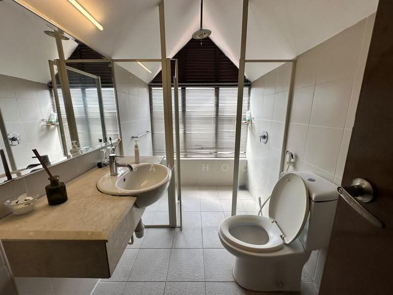 Rumah Berkembar untuk Dijual di Sri Hartamas (Kuala Lumpur) - Sam Hoo - Bathroom - PropertyGuru.com.my