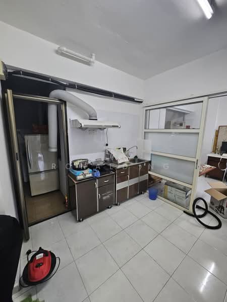 Apartment for Sale at Suria Vista Apartment - Ronald Ng - Kitchen - PropertyGuru.com.my