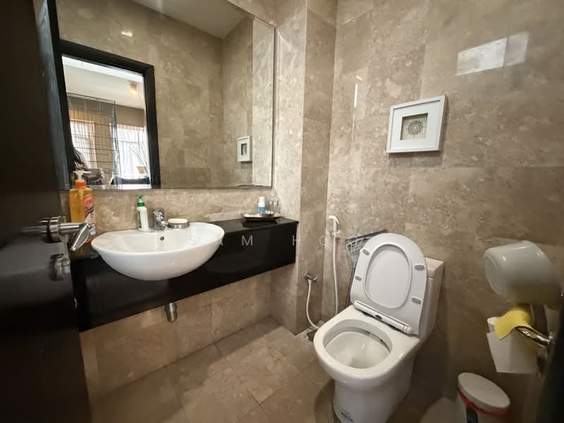 Semi-Detached House for Sale in Changkat Kiara Surya (Batu) - Sam Hoo - Bathroom - PropertyGuru.com.my
