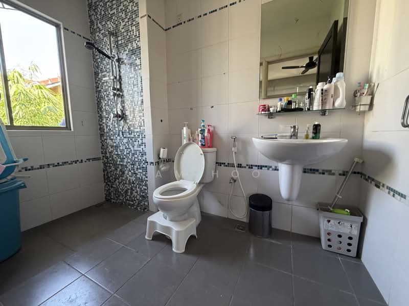 Semi-Detached House for Sale in Changkat Kiara Surya (Batu) - Sam Hoo - Bathroom - PropertyGuru.com.my
