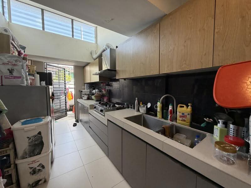 Semi-Detached House for Sale in Changkat Kiara Surya (Batu) - Sam Hoo - Kitchen - PropertyGuru.com.my