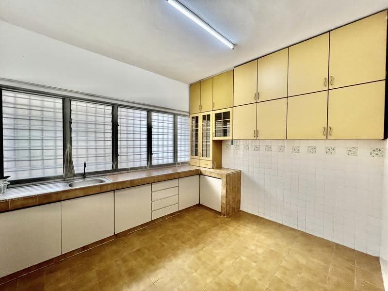 2-storey Terraced House for Rent in Taman Tun Dr Ismail (Kuala Lumpur) - Yin Peng . - Kitchen - PropertyGuru.com.my