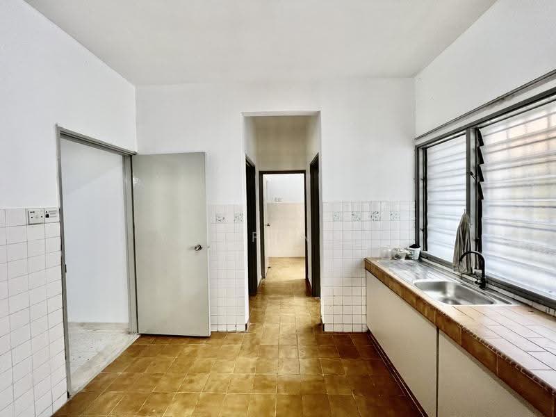 2-storey Terraced House for Rent in Taman Tun Dr Ismail (Kuala Lumpur) - Yin Peng . - Kitchen - PropertyGuru.com.my