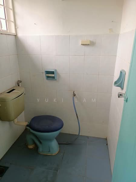Townhouse for Sale in Sungai Buloh (Selangor) - Yuki Lam - Bathroom - PropertyGuru.com.my