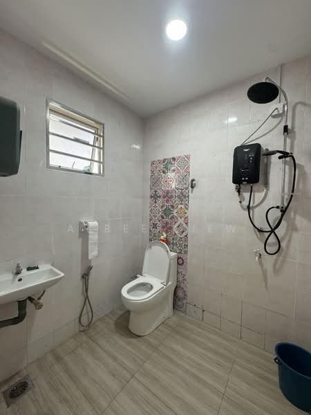 Semi-Detached House for Rent in Taman Sentosa (Johor Bahru) - Albee Liew - Bathroom - PropertyGuru.com.my