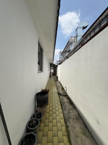 Semi-Detached House for Rent in Taman Sentosa (Johor Bahru) - Albee Liew - Exterior - PropertyGuru.com.my