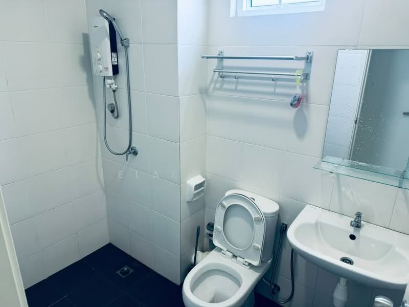 Condominium for Rent at SummerSkye Residences - Elaine Lee - Bathroom - PropertyGuru.com.my