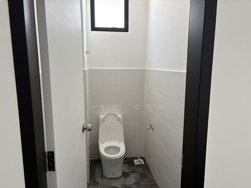 Shop / Office for Rent in Iskandar Puteri (Nusajaya) (Johor) - Niko Ong - Bathroom - PropertyGuru.com.my