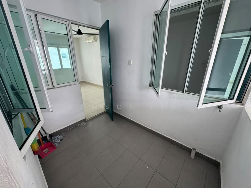 Condominium for Sale at The Regina - Samson Lee - Balcony - PropertyGuru.com.my