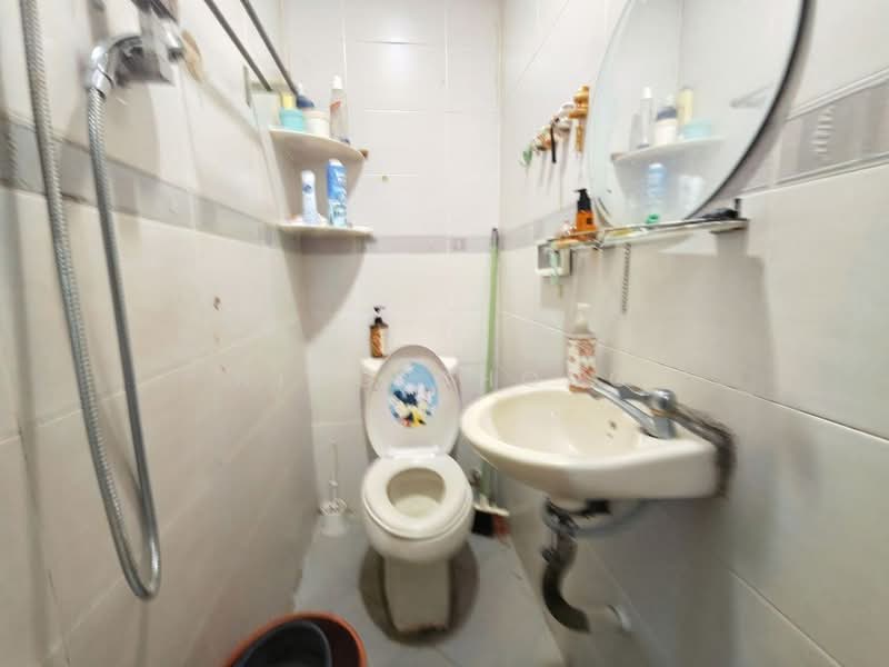 Rumah Teres 2-Tingkat untuk Dijual di Taman Johor Jaya (Johor Bahru) - Nico Chong - Bathroom - PropertyGuru.com.my