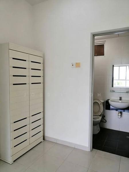 Kondominium untuk Disewa di Kelisa Heights - Jossie Teoh - Bathroom - PropertyGuru.com.my