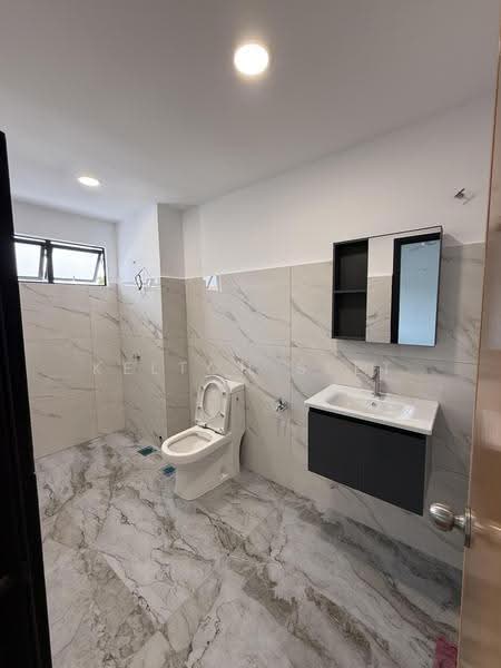 2-storey Terraced House for Sale in Bandar Mahkota Cheras (Cheras) - Kelton Seet - Bathroom - PropertyGuru.com.my