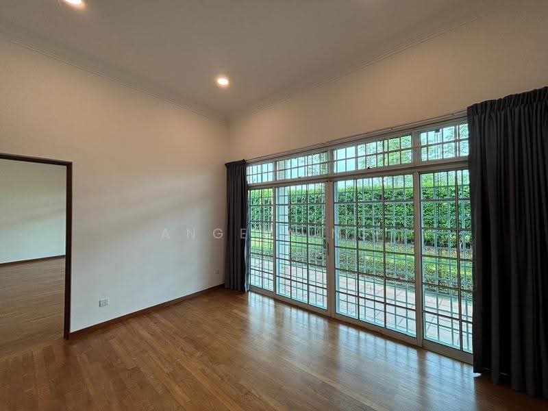 Bungalow House for Sale in Leisure Farm (Gelang Patah) - Angela Ng - Living Room - PropertyGuru.com.my