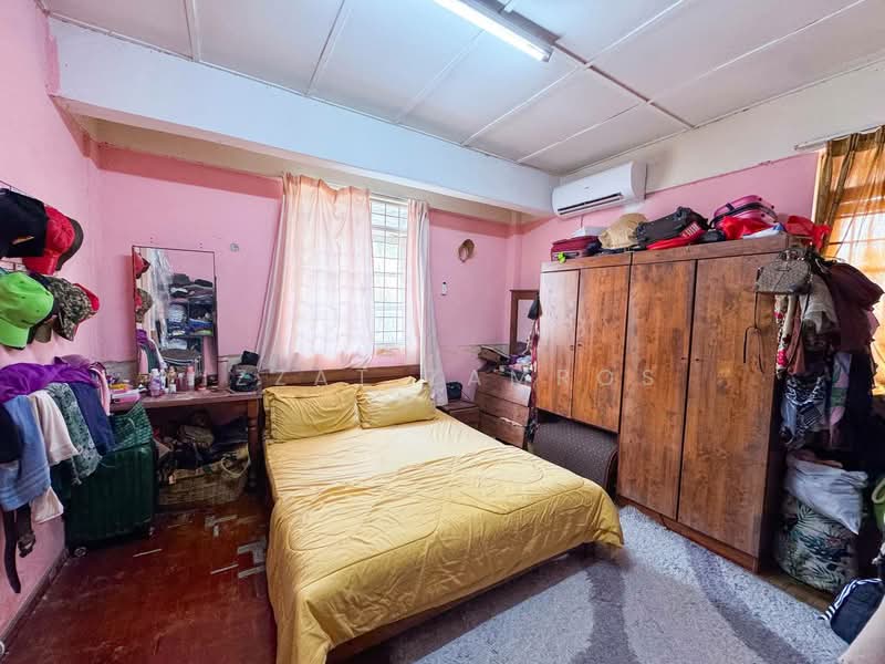 Rumah Teres untuk Dijual di Taman Samudra Teres (Batu Caves) - Izzat Zamros - Bedroom - PropertyGuru.com.my