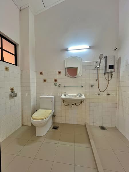 2-storey Terraced House for Sale in Ampang Jaya (Ampang) - Stephanie Yong - Bathroom - PropertyGuru.com.my