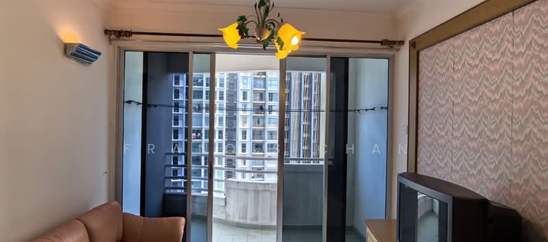 Kondominium untuk Dijual di N-Park Condominium - Francis Chan - Living Room - PropertyGuru.com.my