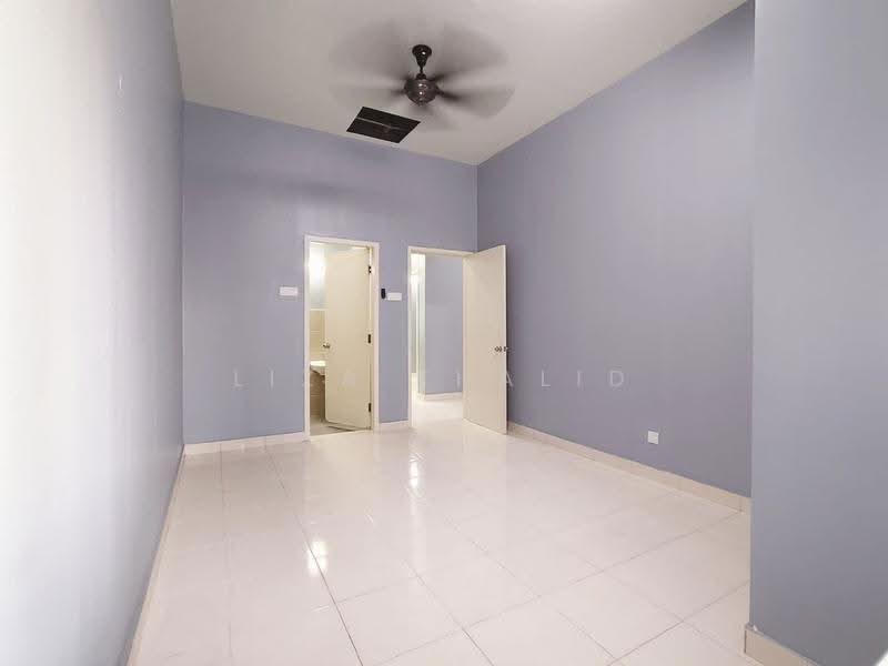 1-storey Terraced House for Sale in Saujana Utama (Puncak Alam) - Liza Khalid - PropertyGuru.com.my
