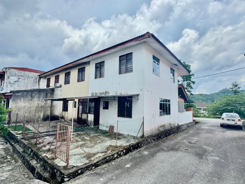 2-storey Terraced House for Sale in Bandar Bukit Beruntung (Bukit Beruntung) - Samson Lee - Exterior - PropertyGuru.com.my