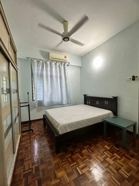Pangsapuri untuk Dijual di Taman Jubilee Phase 5 - Lynda Chan - Bedroom - PropertyGuru.com.my