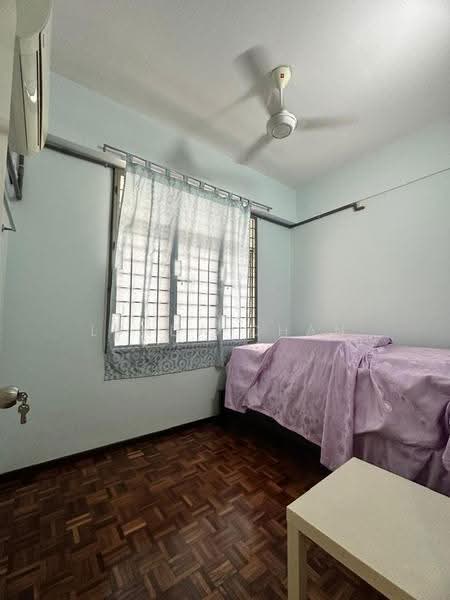 Pangsapuri untuk Dijual di Taman Jubilee Phase 5 - Lynda Chan - Bedroom - PropertyGuru.com.my