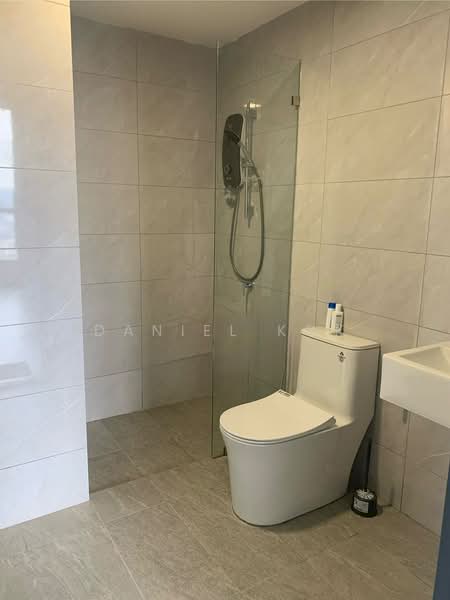 Kediaman Servis untuk Disewa di Altris Residences @ The Quartz WM - Daniel Kok - Bathroom - PropertyGuru.com.my